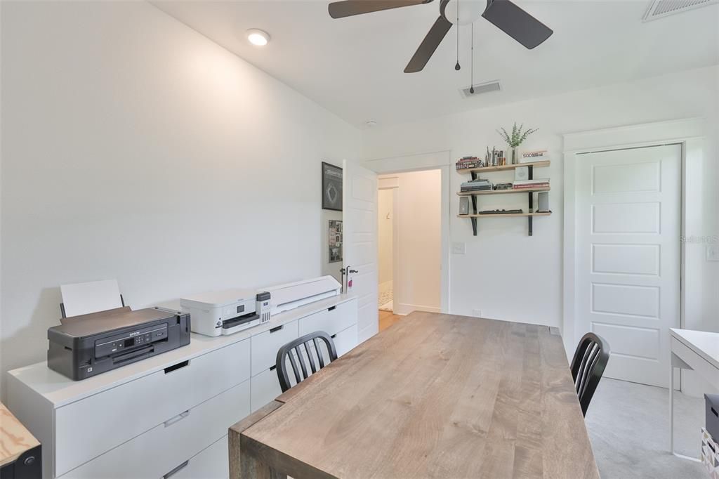 Active With Contract: $735,000 (3 beds, 2 baths, 1848 Square Feet)