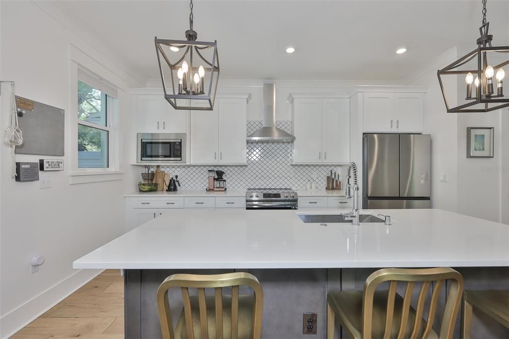 Active With Contract: $735,000 (3 beds, 2 baths, 1848 Square Feet)