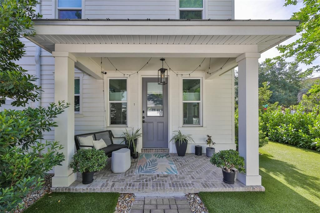 Active With Contract: $735,000 (3 beds, 2 baths, 1848 Square Feet)