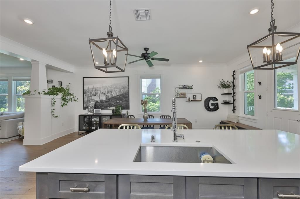 Active With Contract: $735,000 (3 beds, 2 baths, 1848 Square Feet)