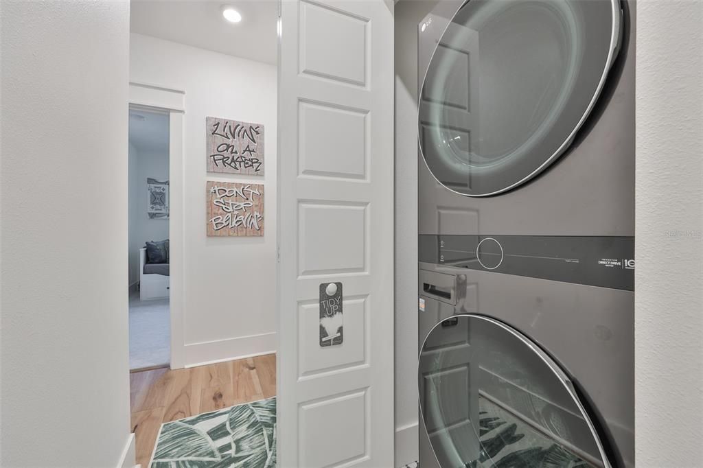 Active With Contract: $735,000 (3 beds, 2 baths, 1848 Square Feet)