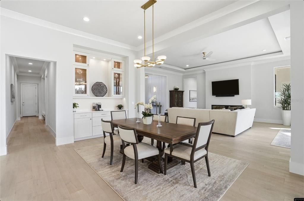 Active With Contract: $2,750,000 (3 beds, 4 baths, 3612 Square Feet)