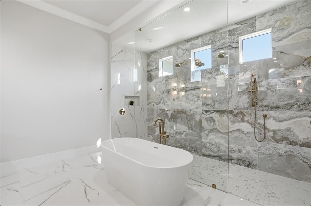 Active With Contract: $2,750,000 (3 beds, 4 baths, 3612 Square Feet)