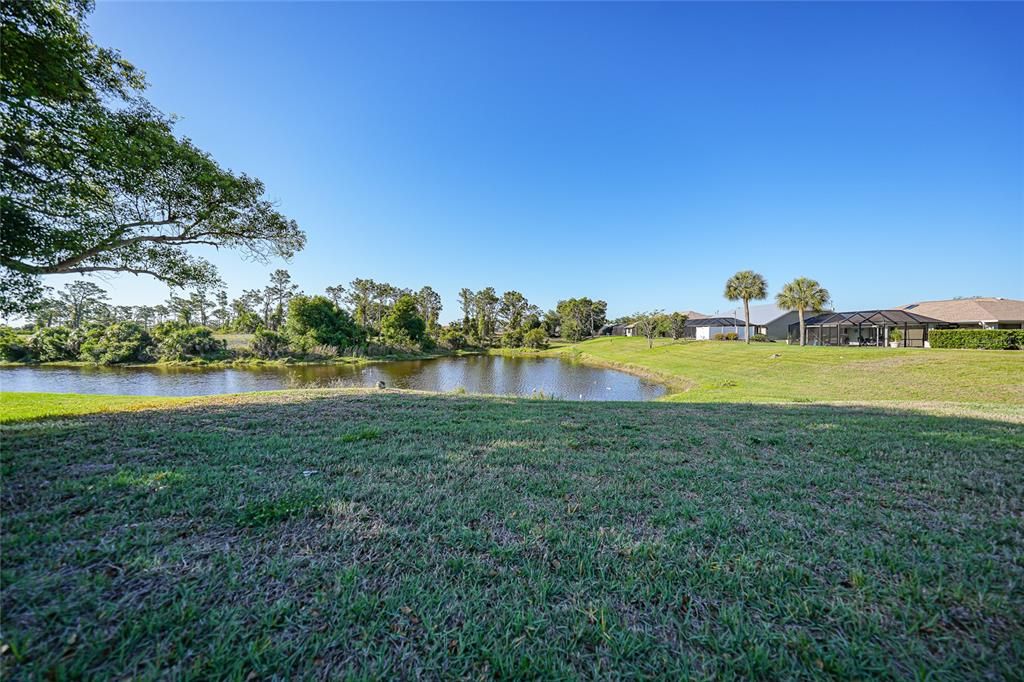 Activo con contrato: $375,000 (3 camas, 3 baños, 2159 Pies cuadrados)