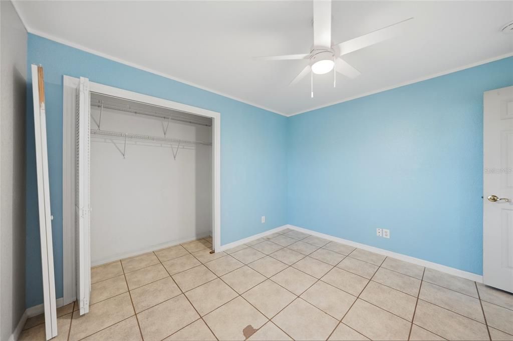Activo con contrato: $375,000 (3 camas, 3 baños, 2159 Pies cuadrados)