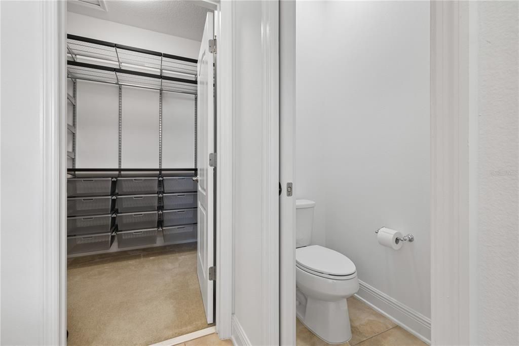 Activo con contrato: $909,000 (5 camas, 3 baños, 2953 Pies cuadrados)