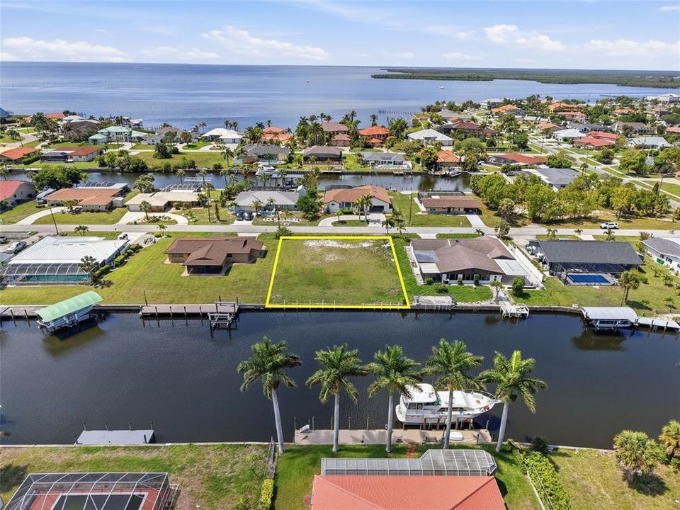 For Sale: $335,000 (0.29 acres)