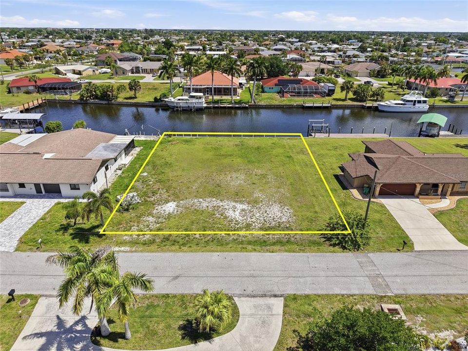 For Sale: $335,000 (0.29 acres)