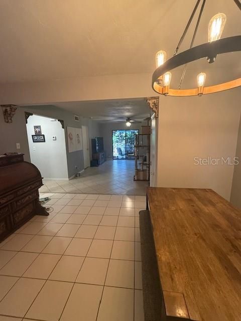 На продажу: $279,999 (3 спален, 2 ванн, 1356 Квадратных фут)