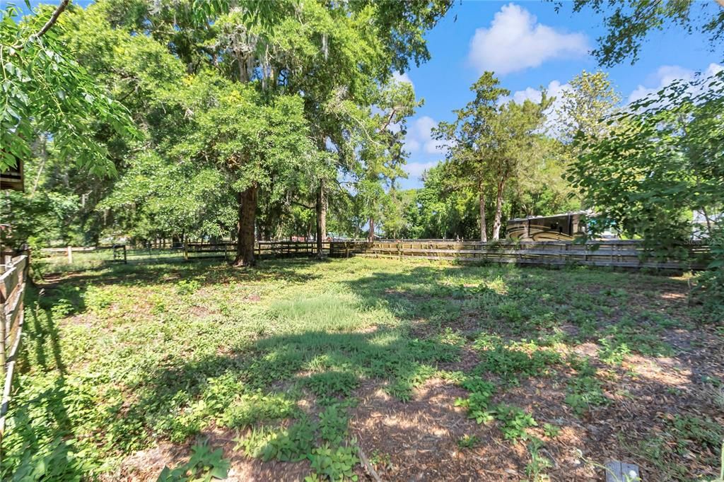 合同活跃: $460,000 (3 贝兹, 2 浴室, 1207 平方英尺)