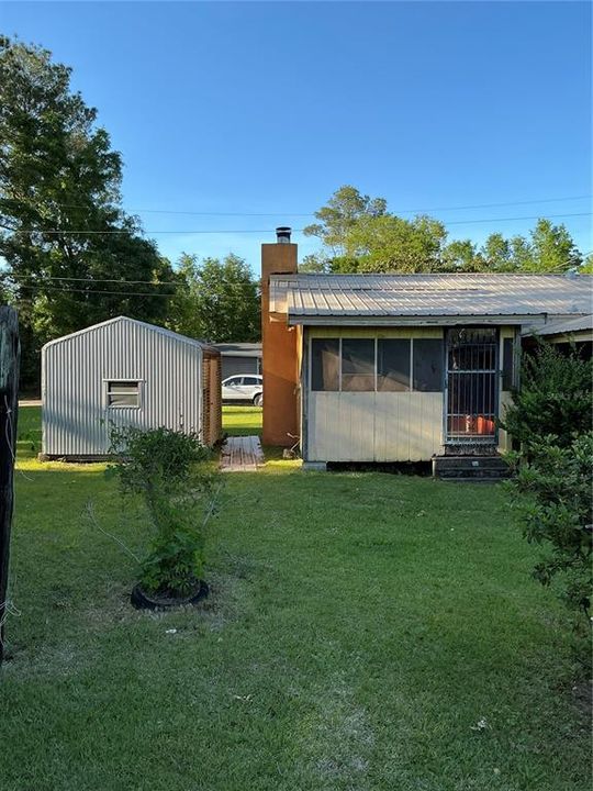 For Sale: $160,000 (3 beds, 2 baths, 1816 Square Feet)