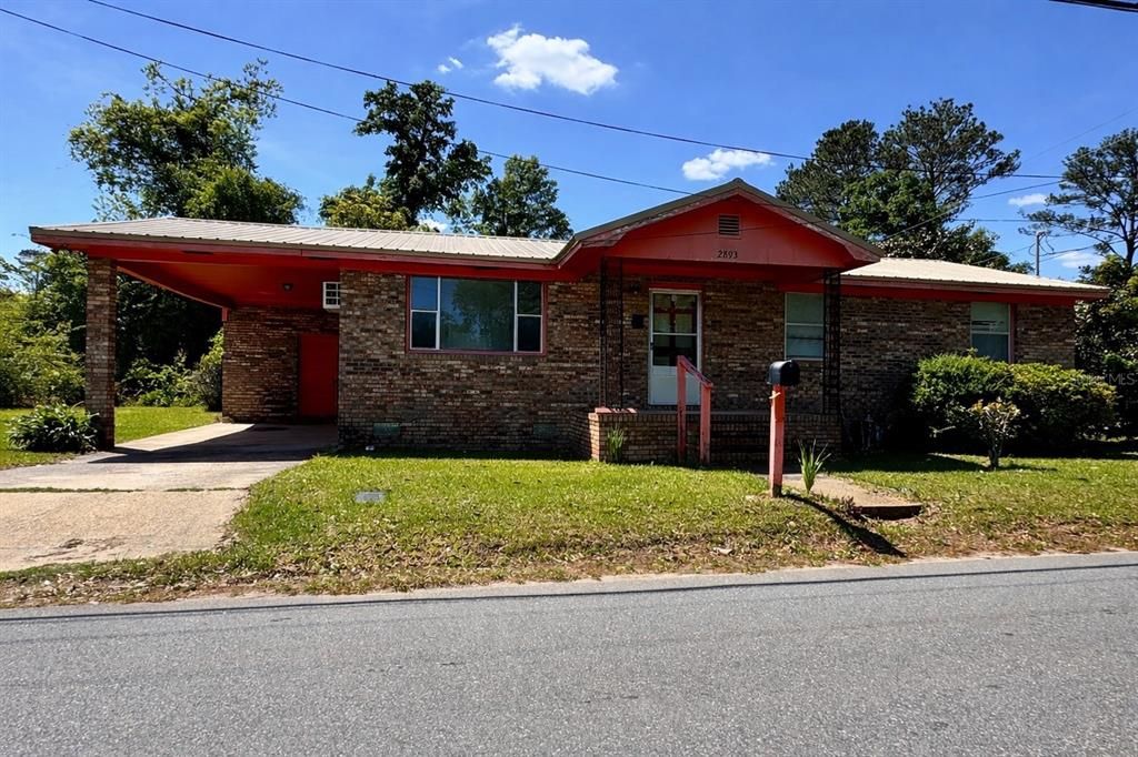 For Sale: $160,000 (3 beds, 2 baths, 1816 Square Feet)