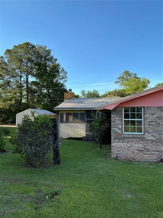 For Sale: $160,000 (3 beds, 2 baths, 1816 Square Feet)