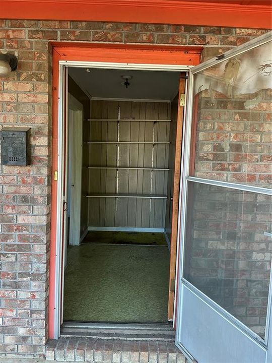 For Sale: $160,000 (3 beds, 2 baths, 1816 Square Feet)