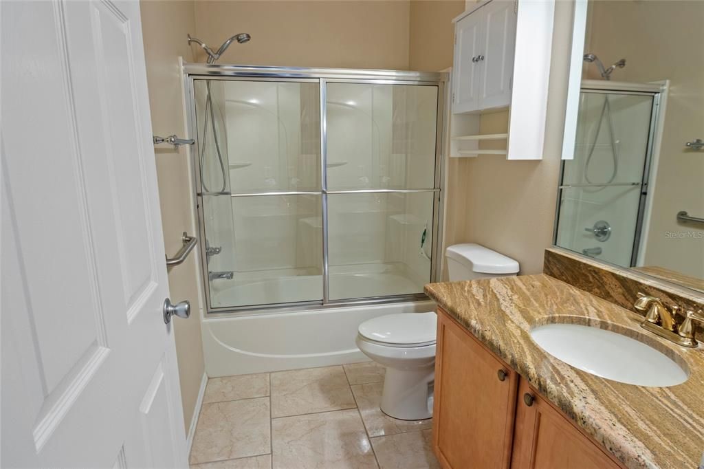 Activo con contrato: $267,000 (2 camas, 2 baños, 1188 Pies cuadrados)