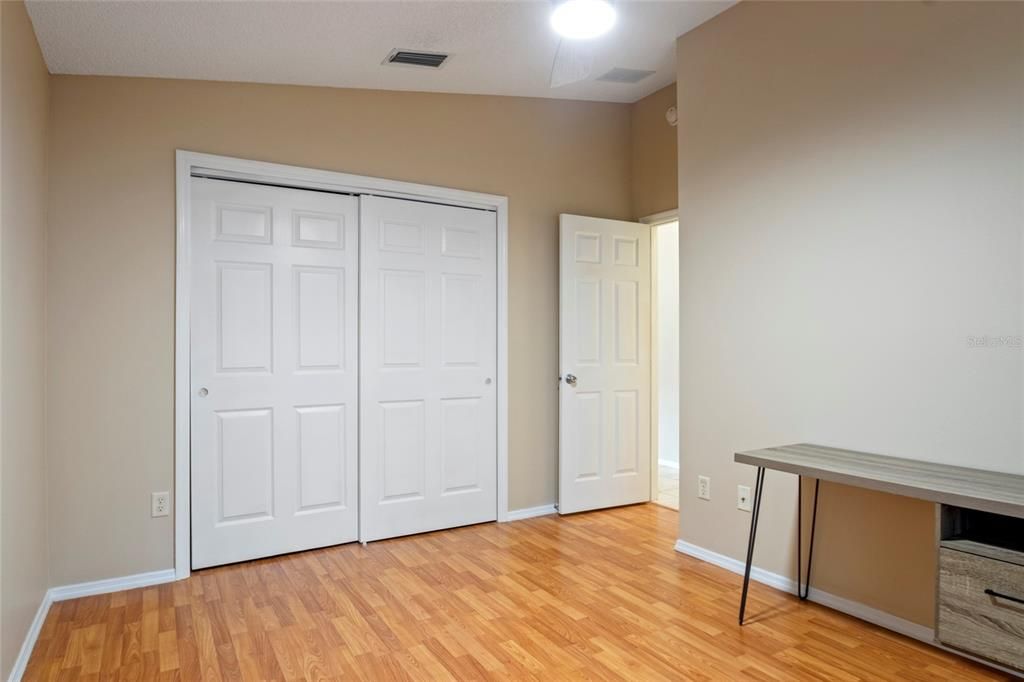 Activo con contrato: $267,000 (2 camas, 2 baños, 1188 Pies cuadrados)