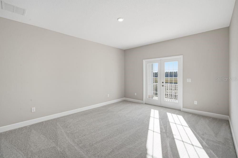 For Sale: $649,999 (5 beds, 4 baths, 3422 Square Feet)