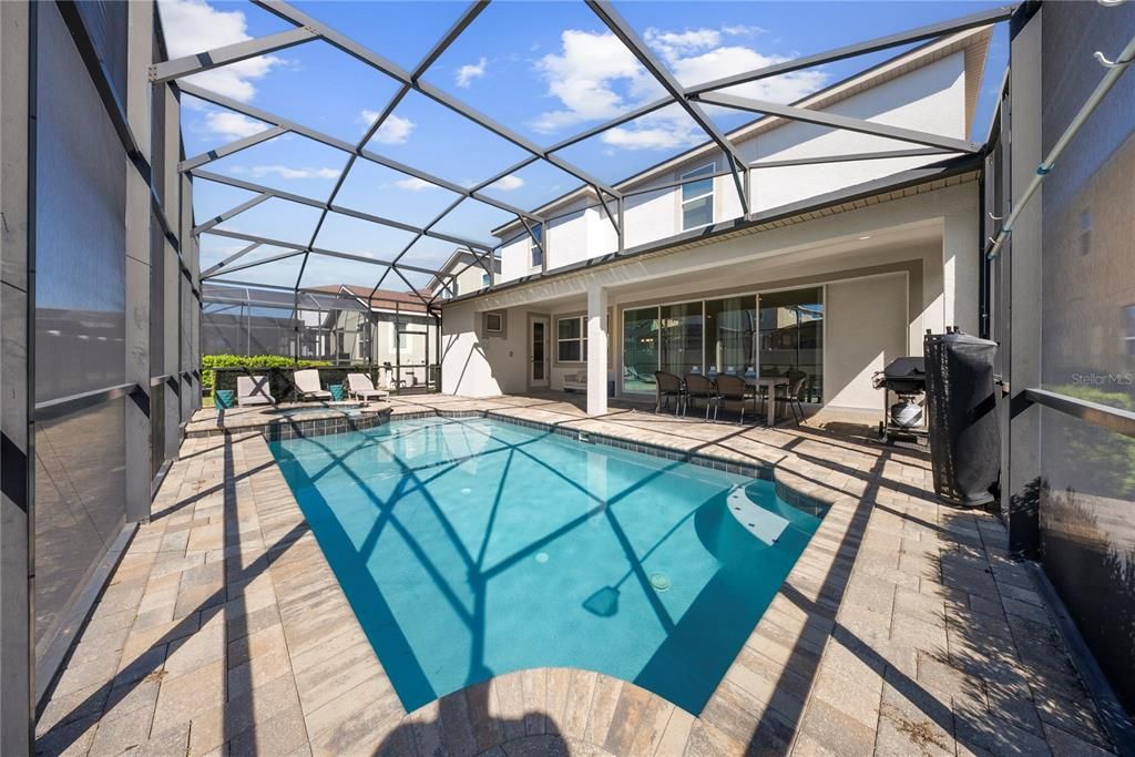En Venta: $860,000 (9 camas, 6 baños, 4378 Pies cuadrados)
