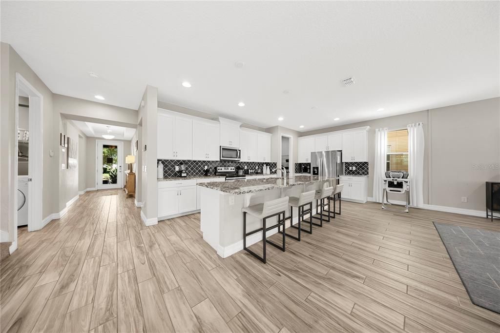 En Venta: $860,000 (9 camas, 6 baños, 4378 Pies cuadrados)