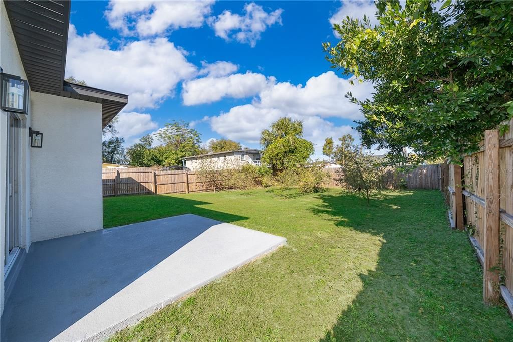 For Rent: $2,800 (4 beds, 2 baths, 1686 Square Feet)