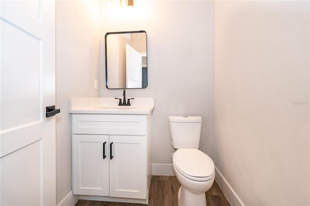 For Rent: $2,800 (4 beds, 2 baths, 1686 Square Feet)
