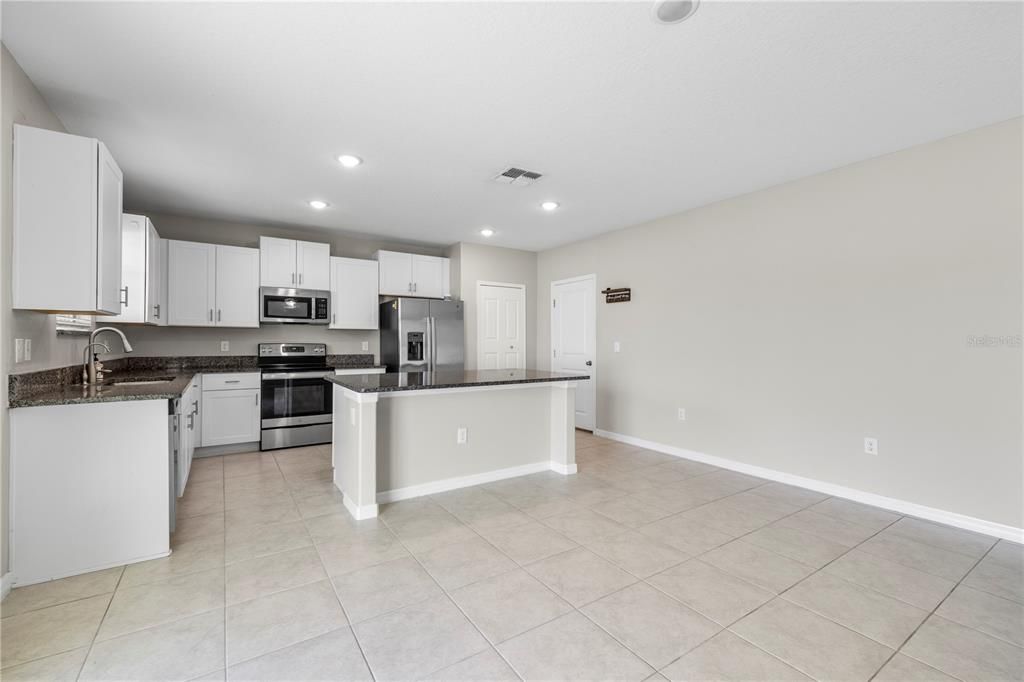 Active With Contract: $385,000 (4 beds, 2 baths, 2635 Square Feet)