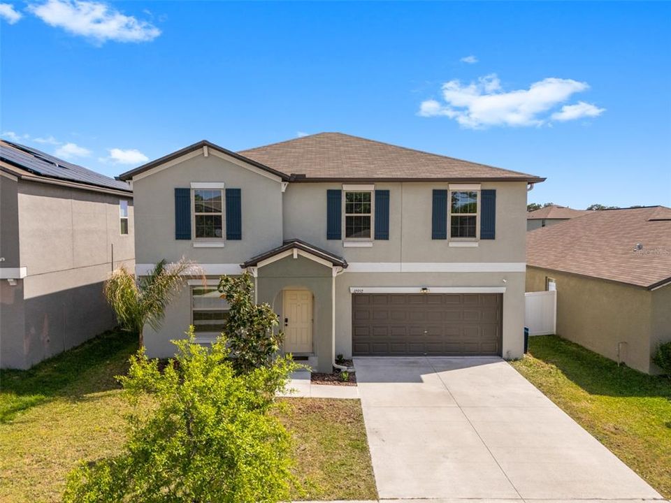 Active With Contract: $385,000 (4 beds, 2 baths, 2635 Square Feet)
