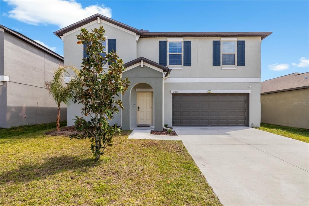 Active With Contract: $385,000 (4 beds, 2 baths, 2635 Square Feet)