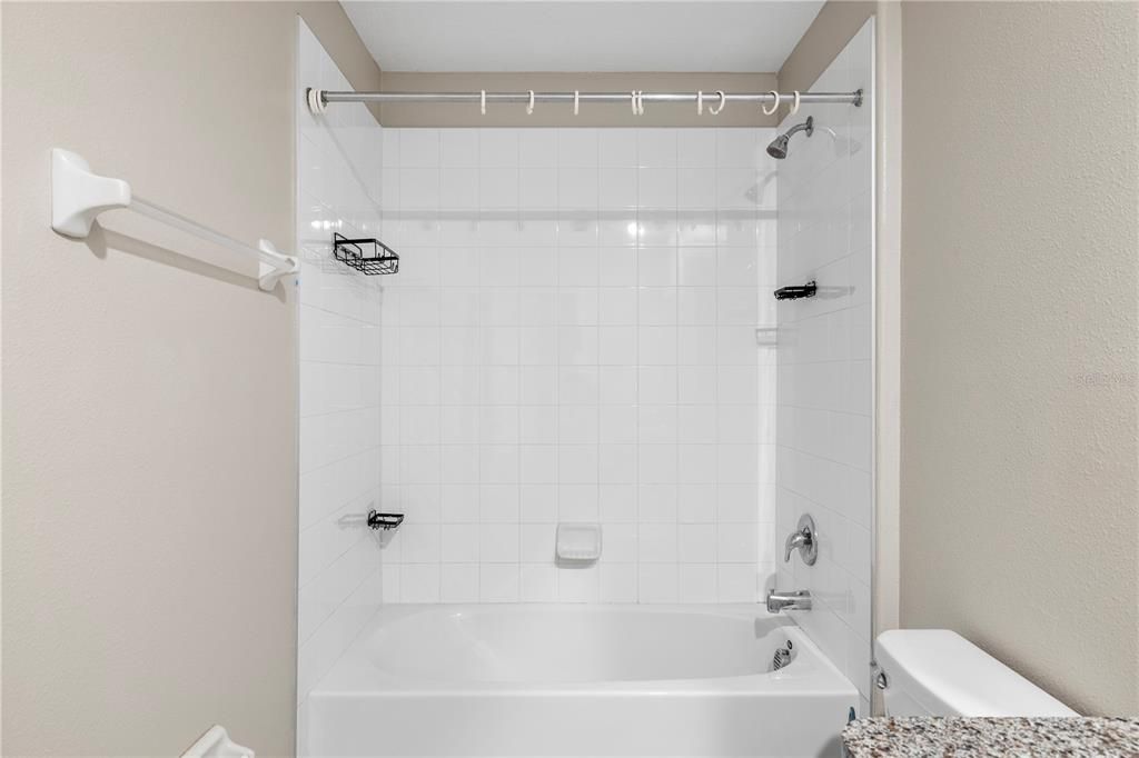 Active With Contract: $385,000 (4 beds, 2 baths, 2635 Square Feet)