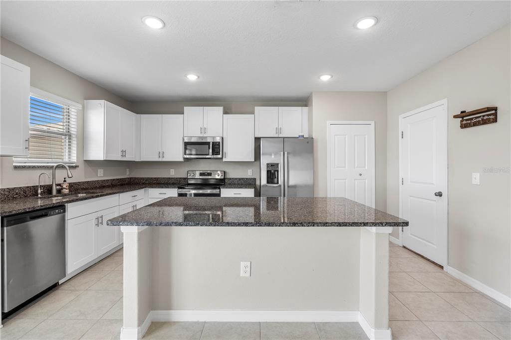 Active With Contract: $385,000 (4 beds, 2 baths, 2635 Square Feet)