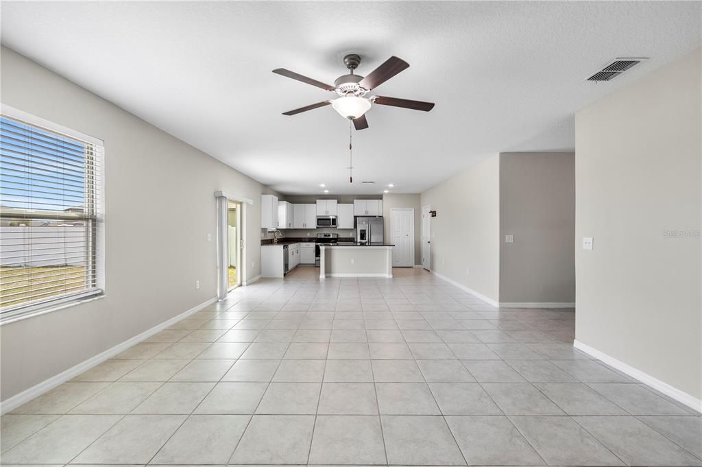 Active With Contract: $385,000 (4 beds, 2 baths, 2635 Square Feet)