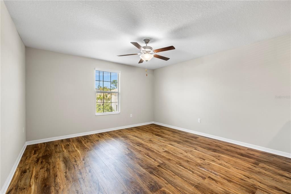 Active With Contract: $385,000 (4 beds, 2 baths, 2635 Square Feet)