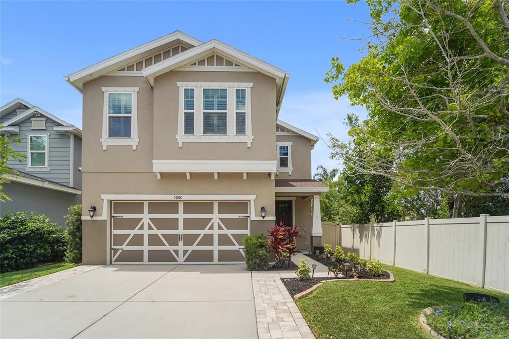 Recently Sold: $789,900 (4 beds, 2 baths, 3393 Square Feet)