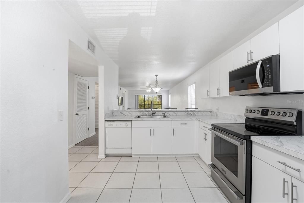 En Venta: $79,900 (2 camas, 2 baños, 1228 Pies cuadrados)