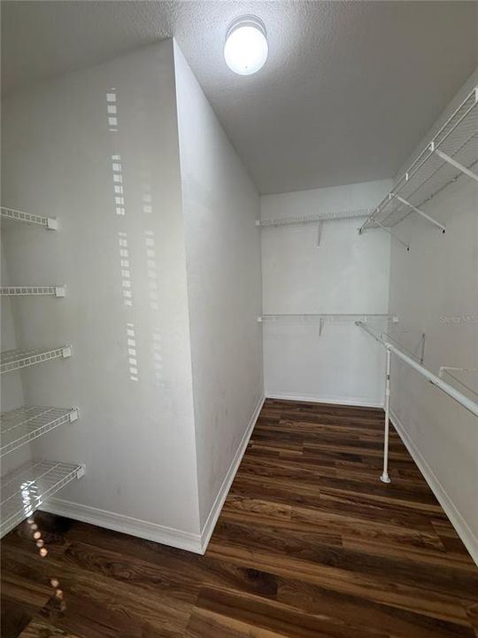 На продажу: $195,000 (2 спален, 1 ванн, 871 Квадратных фут)