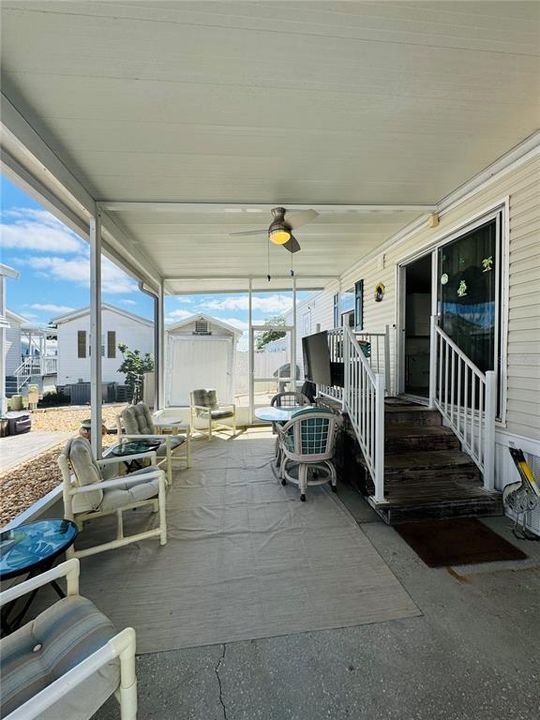 For Sale: $129,000 (1 beds, 1 baths, 492 Square Feet)