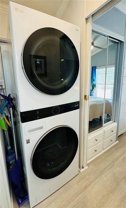 For Sale: $129,000 (1 beds, 1 baths, 492 Square Feet)