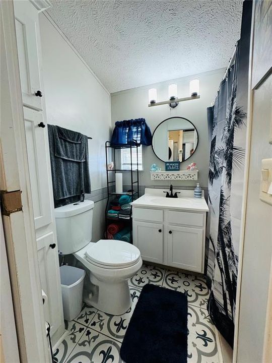 For Sale: $129,000 (1 beds, 1 baths, 492 Square Feet)