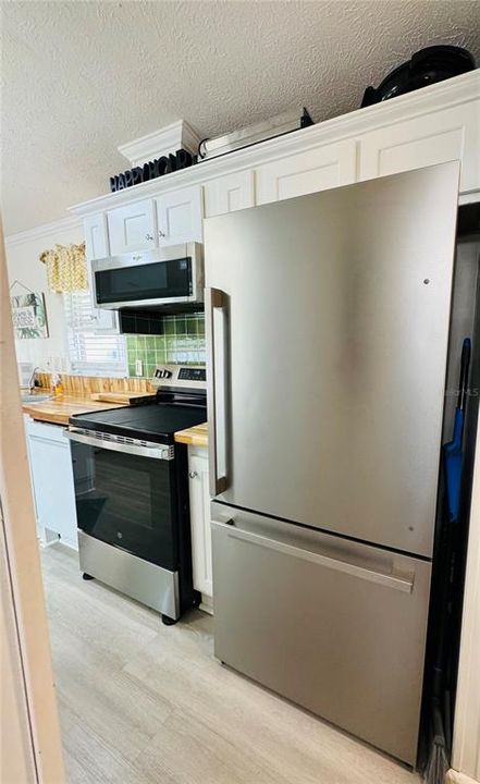 For Sale: $129,000 (1 beds, 1 baths, 492 Square Feet)