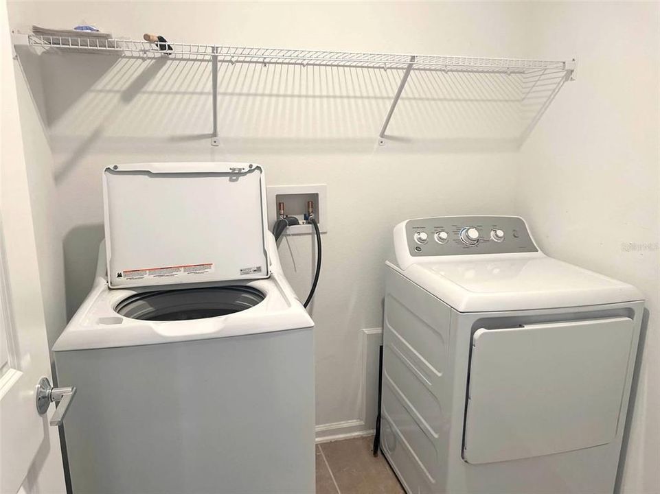 For Rent: $2,350 (4 beds, 2 baths, 2029 Square Feet)