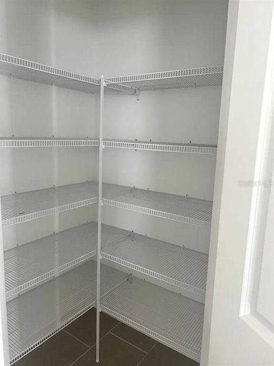 For Rent: $2,350 (4 beds, 2 baths, 2029 Square Feet)