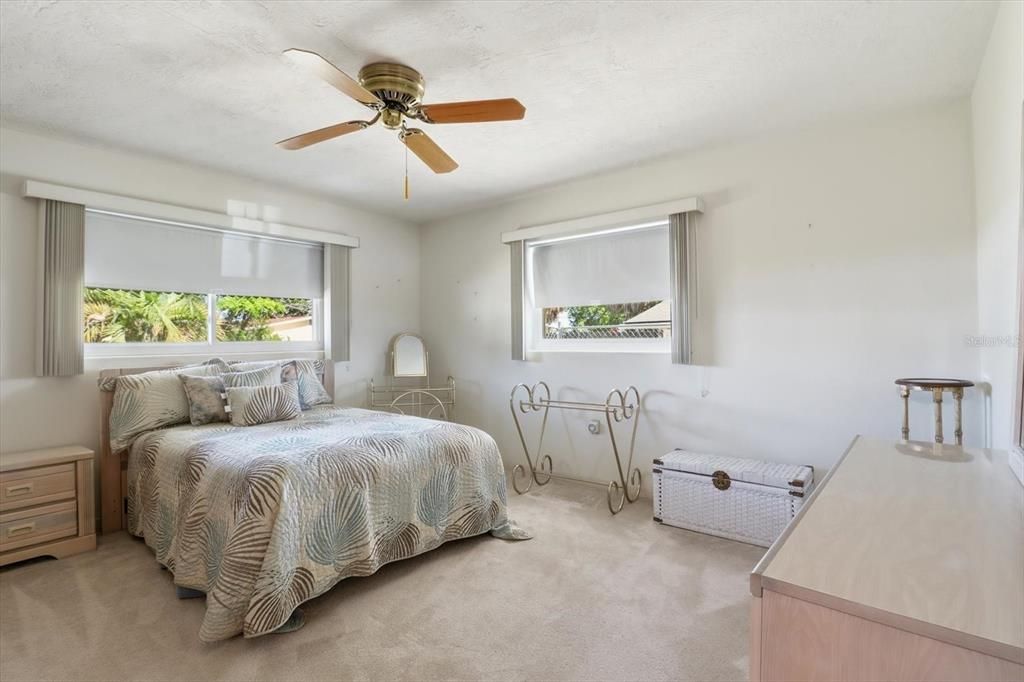 Activo con contrato: $189,000 (2 camas, 2 baños, 1208 Pies cuadrados)
