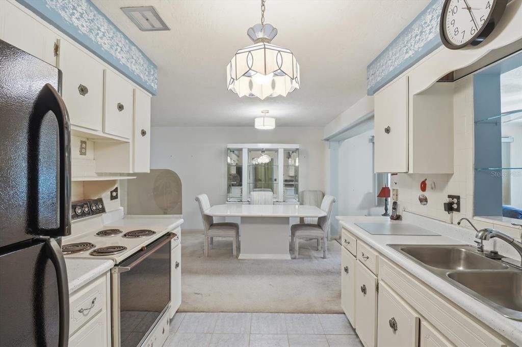 Activo con contrato: $189,000 (2 camas, 2 baños, 1208 Pies cuadrados)