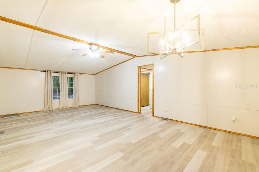 En Venta: $164,900 (3 camas, 2 baños, 1296 Pies cuadrados)