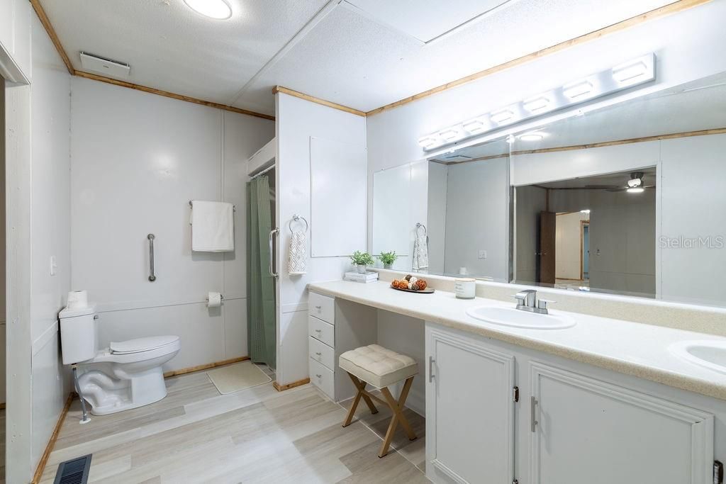 En Venta: $164,900 (3 camas, 2 baños, 1296 Pies cuadrados)