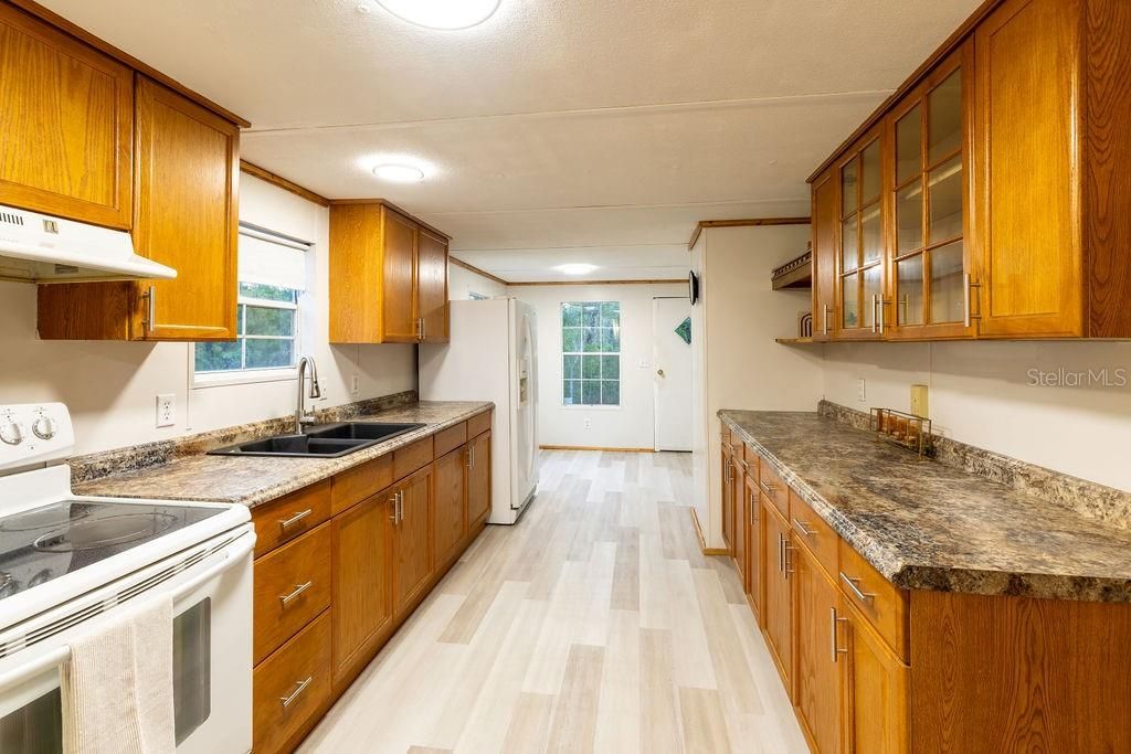En Venta: $164,900 (3 camas, 2 baños, 1296 Pies cuadrados)