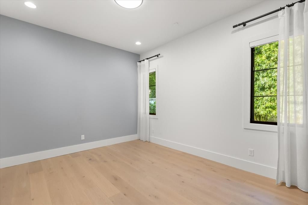 For Sale: $4,285,000 (4 beds, 5 baths, 4066 Square Feet)