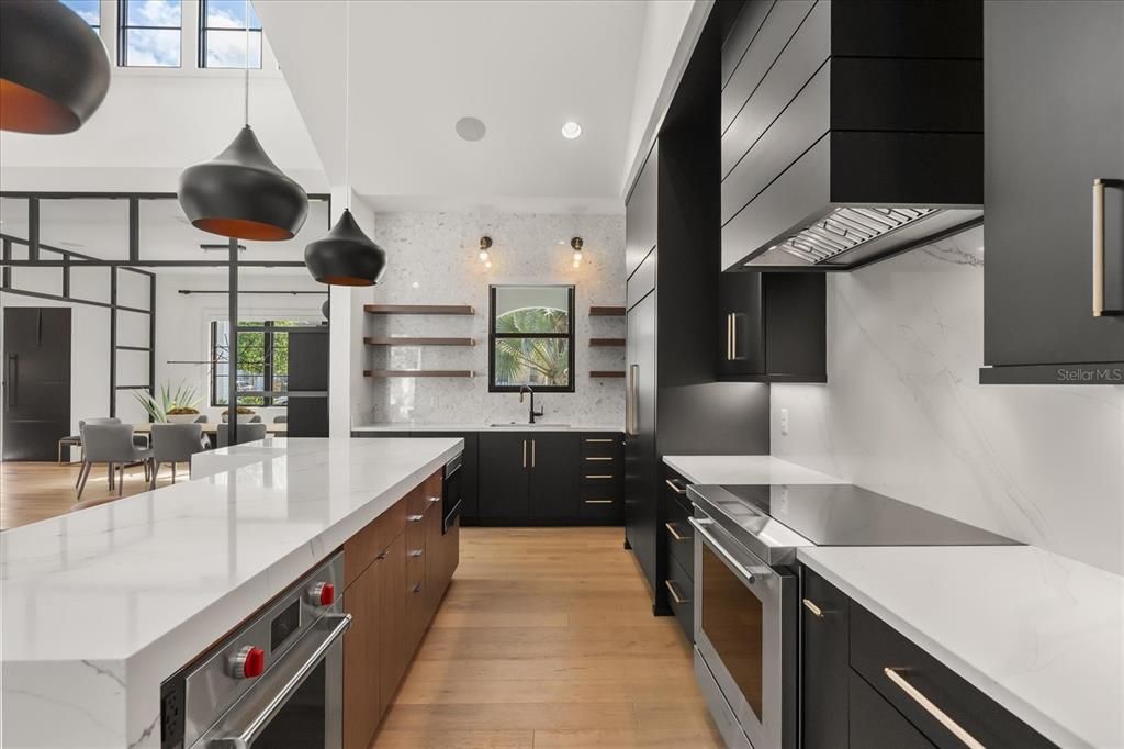 For Sale: $4,285,000 (4 beds, 5 baths, 4066 Square Feet)