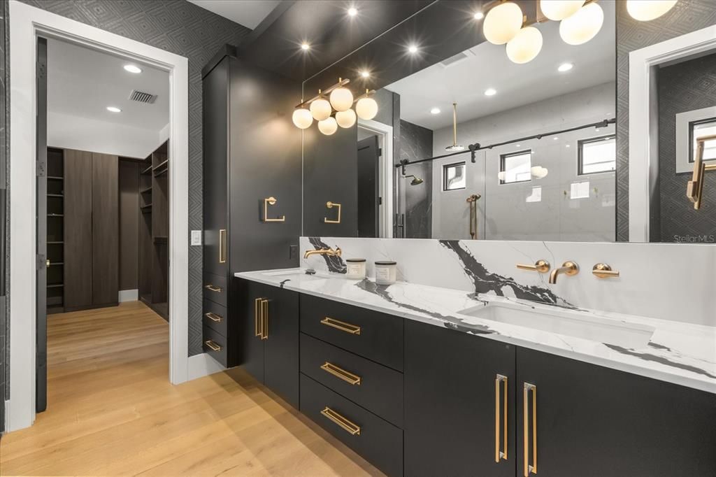 For Sale: $4,285,000 (4 beds, 5 baths, 4066 Square Feet)