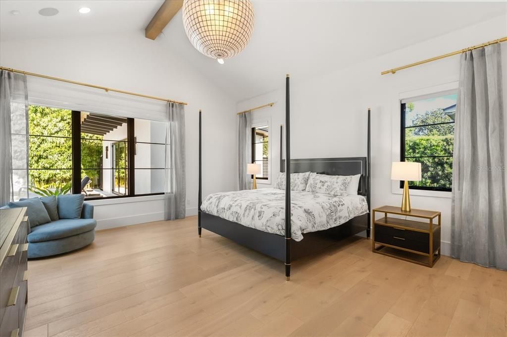 For Sale: $4,285,000 (4 beds, 5 baths, 4066 Square Feet)